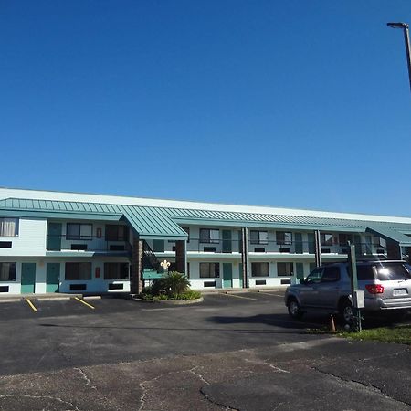 Nola Inn & Suites New Orleans Exterior photo