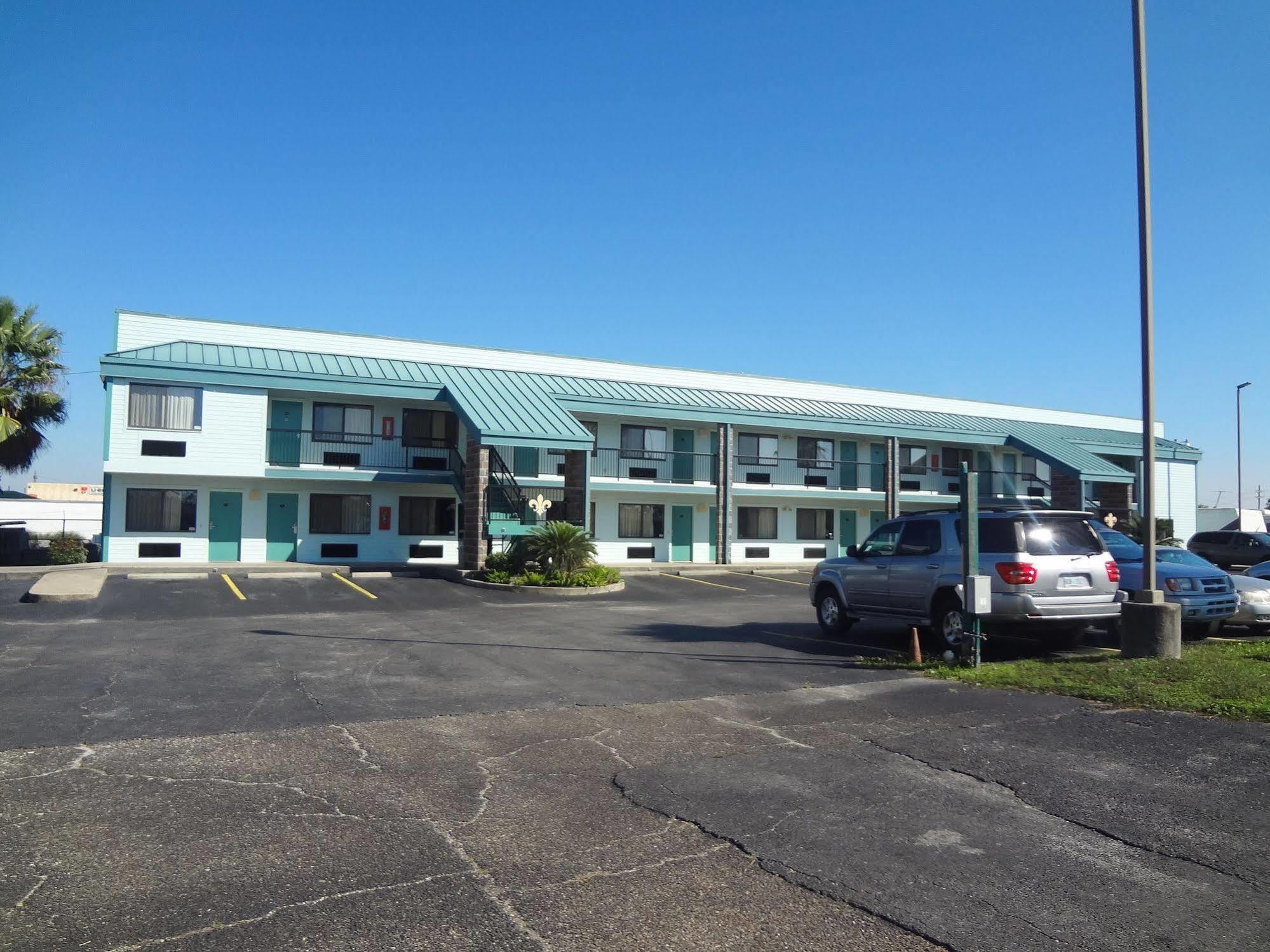 Nola Inn & Suites New Orleans Exterior photo