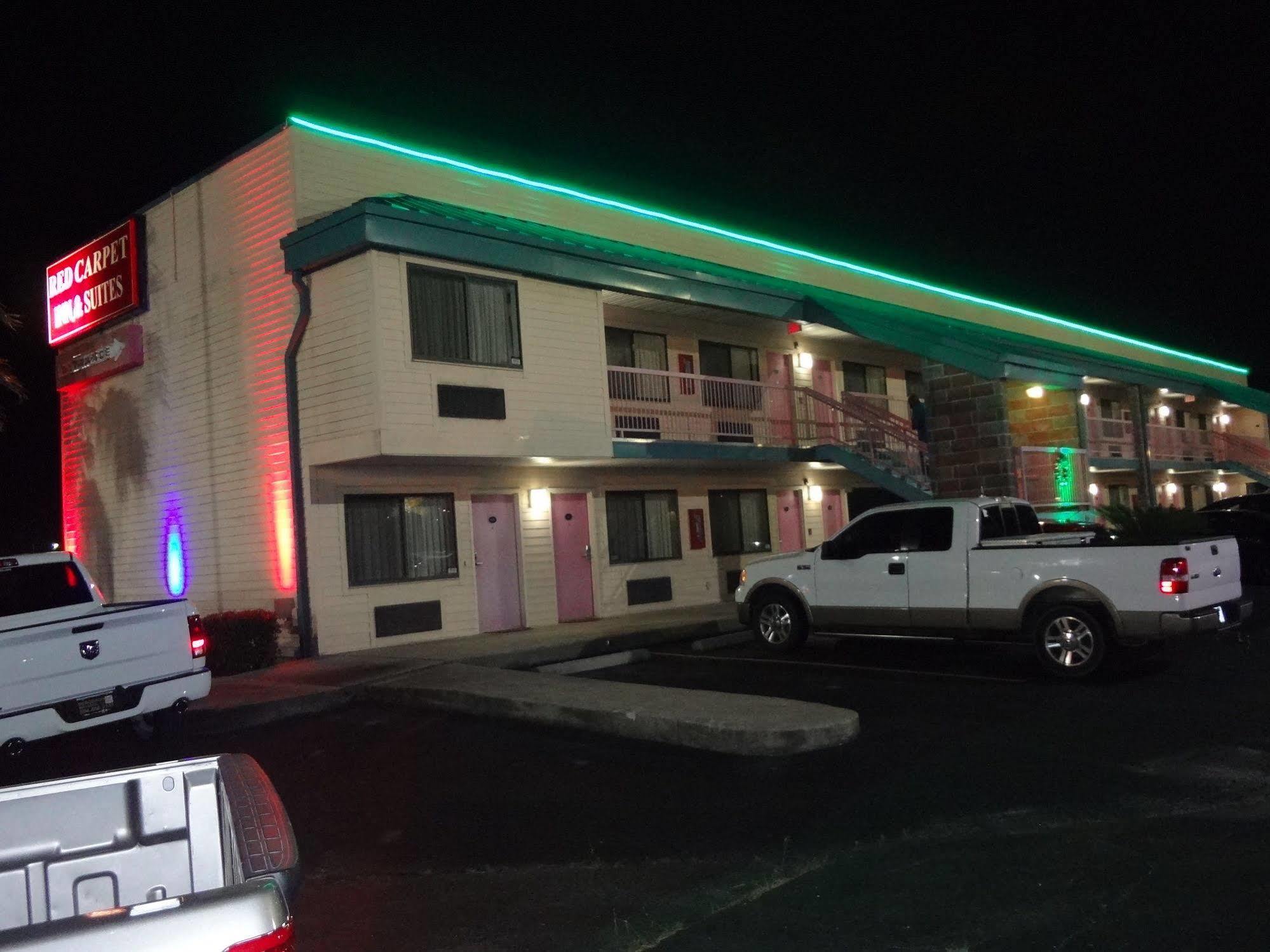 Nola Inn & Suites New Orleans Exterior photo